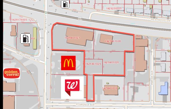 Corner of War Memorial Drive and University Street: 3624 N University Street (Corner of University & War Memorial), Peoria, IL 61614